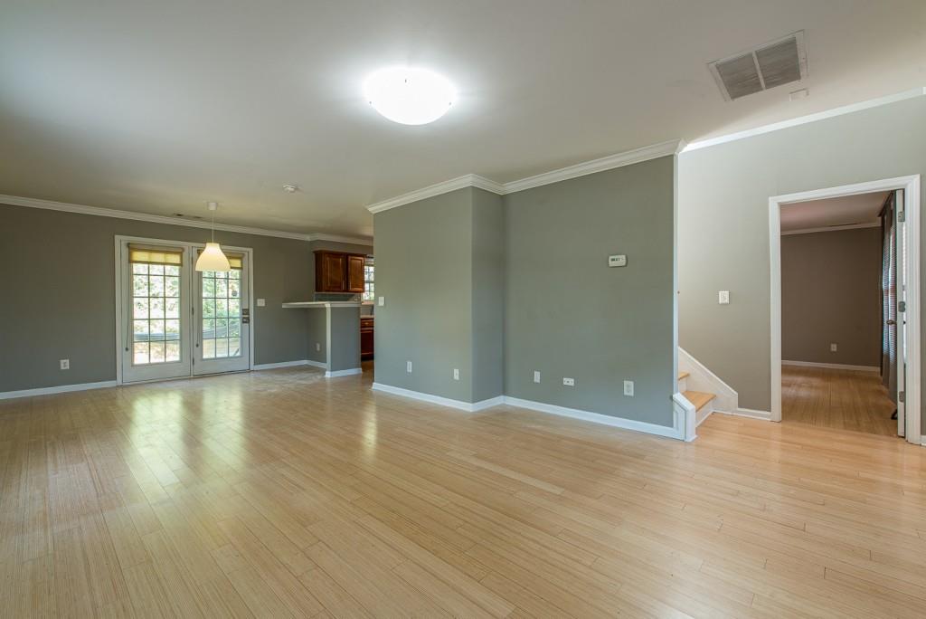 2696 Silver Hill Terrace Se Property Photo 4