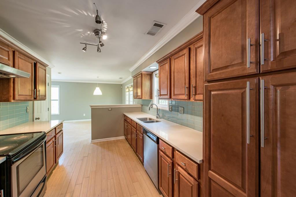 2696 Silver Hill Terrace Se Property Photo 7