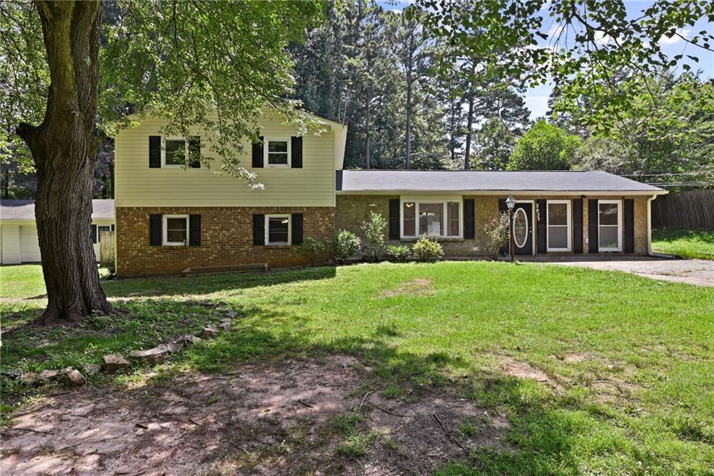 2933 E Howell Drive Property Photo 1