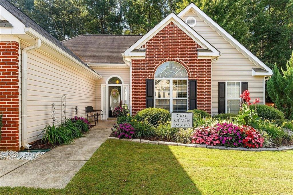 1114 Chateau Terrace Property Photo 3