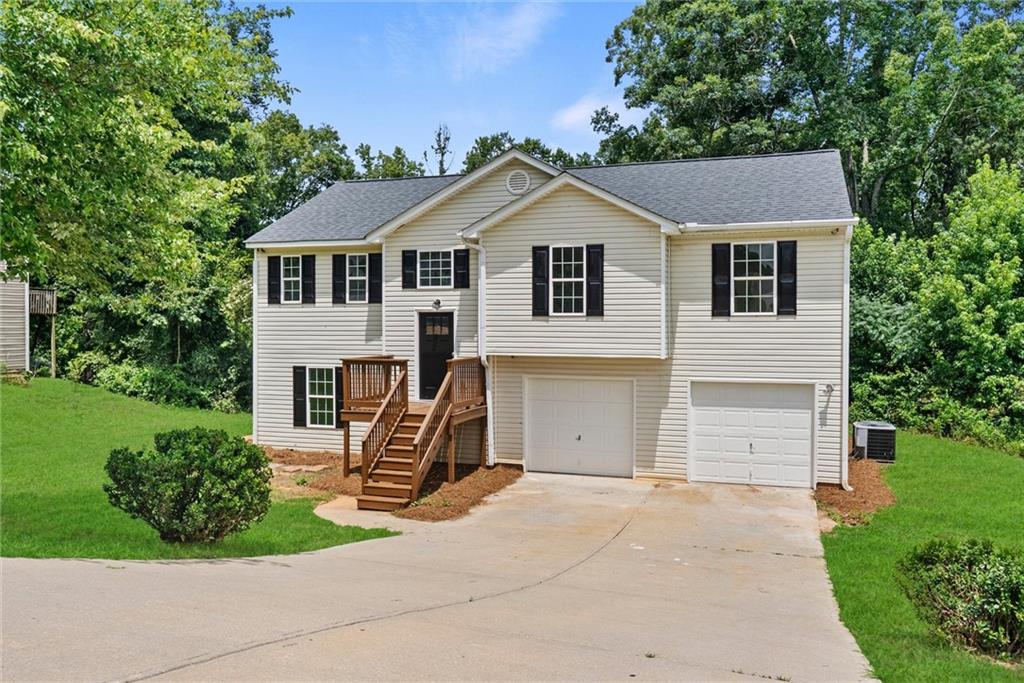 1700 Bismarck Circle Property Photo 1