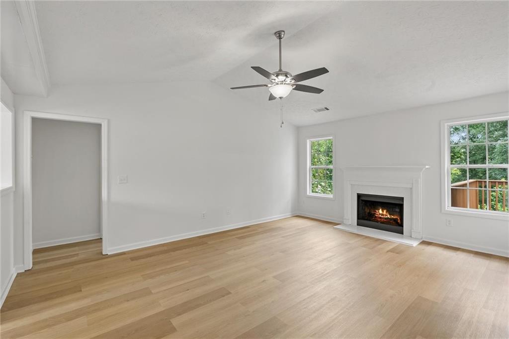 1700 Bismarck Circle Property Photo 4