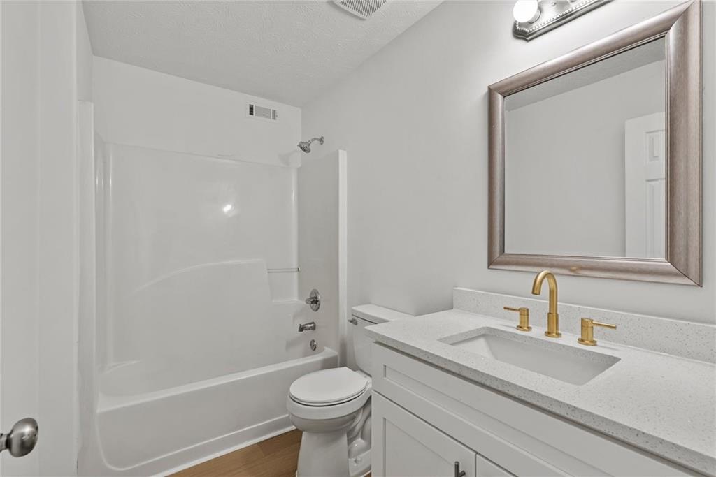 1700 Bismarck Circle Property Photo 23