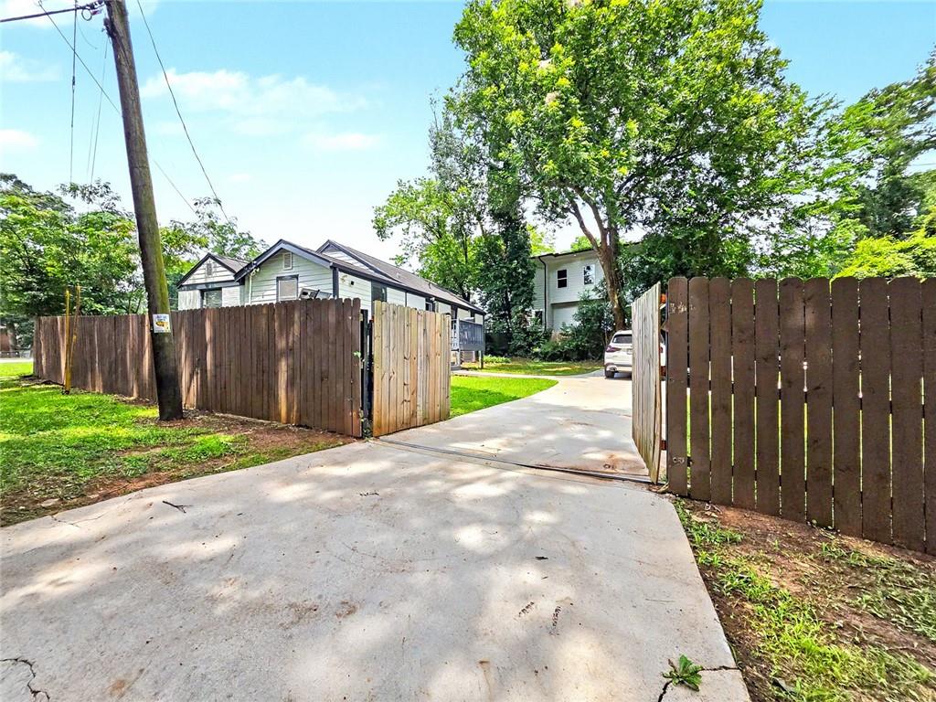 1530 Columbia Drive Property Photo 27