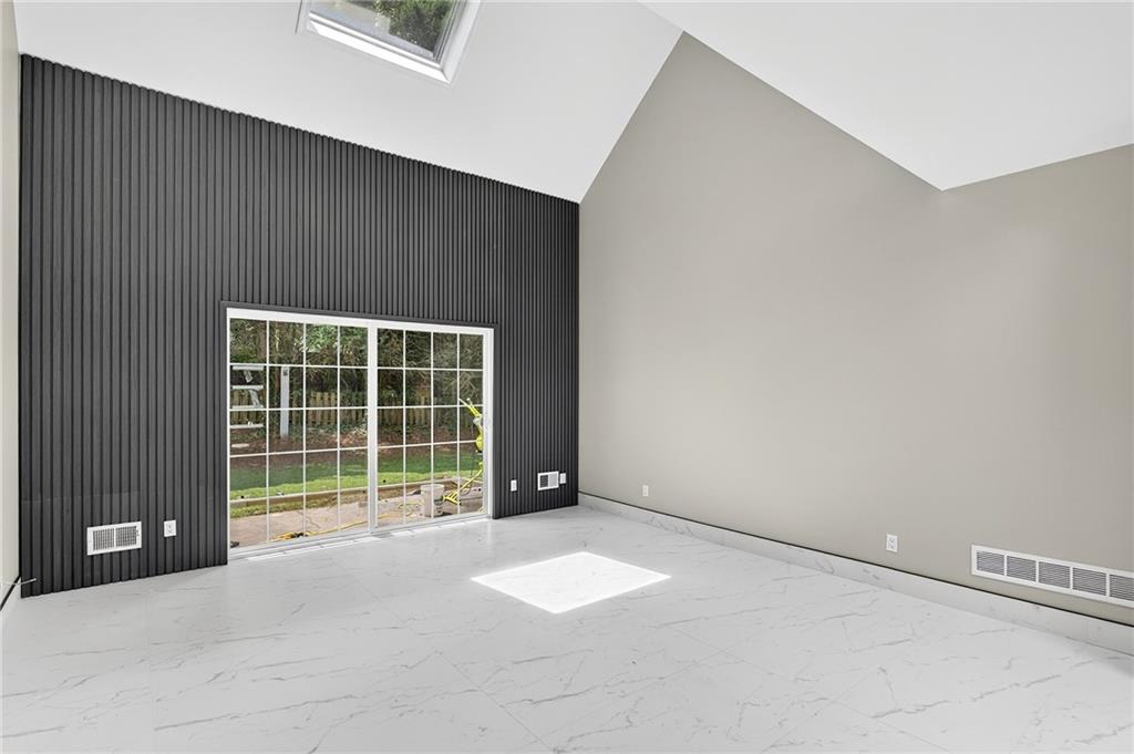 475 Trammell Drive Property Photo 4