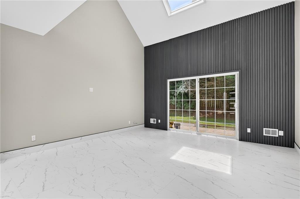 475 Trammell Drive Property Photo 5