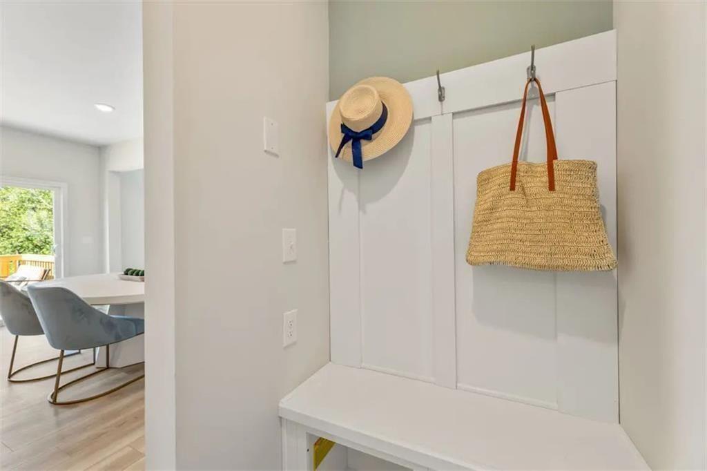 324 Bailiwick Lane Property Photo 8