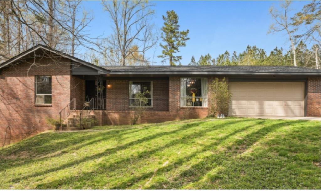 779 Pinehurst Drive Property Photo 1