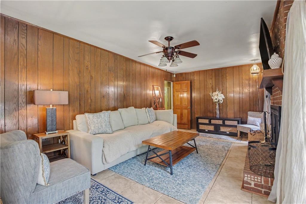 779 Pinehurst Drive Property Photo 4