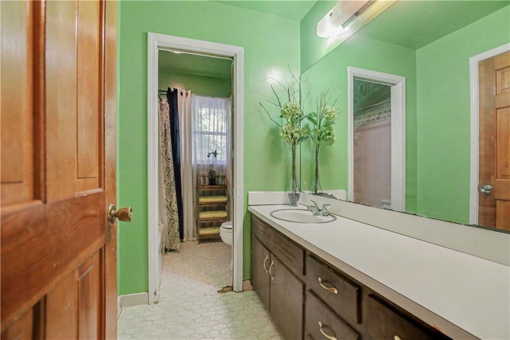 779 Pinehurst Drive Property Photo 20