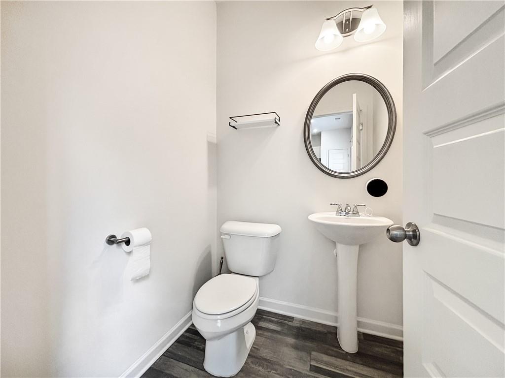5784 Silver Lake Drive Property Photo 6