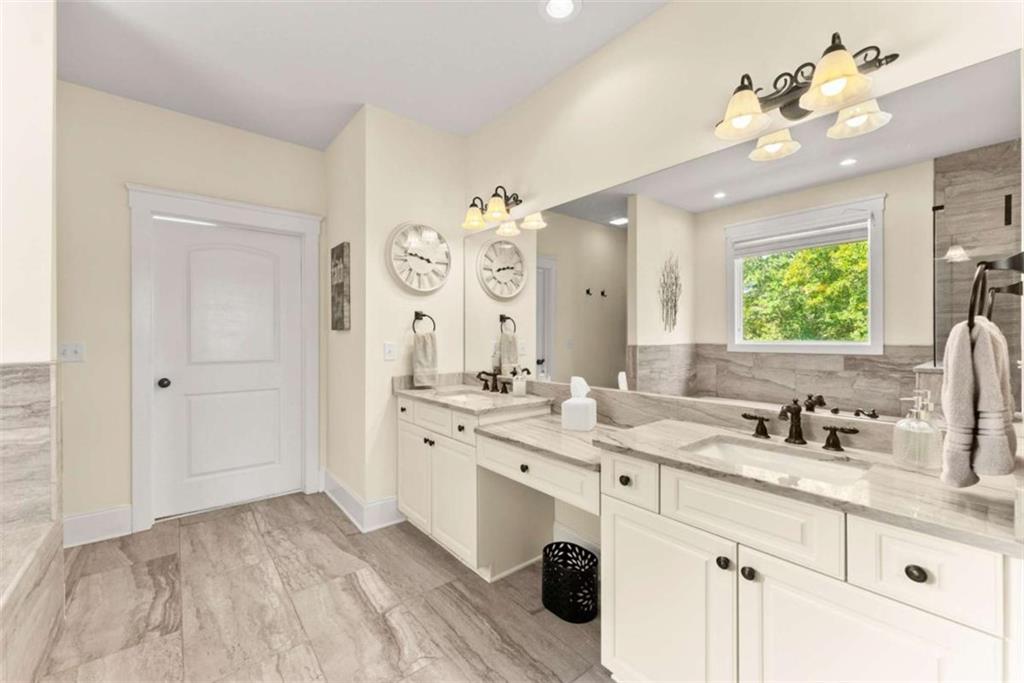 526 Orchard Drive Property Photo 32