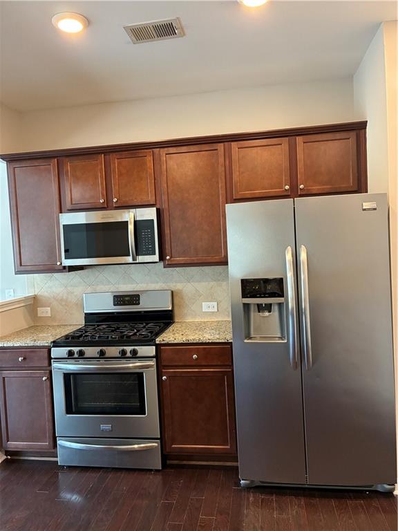 1335a Hampton Oaks Drive Property Photo 7