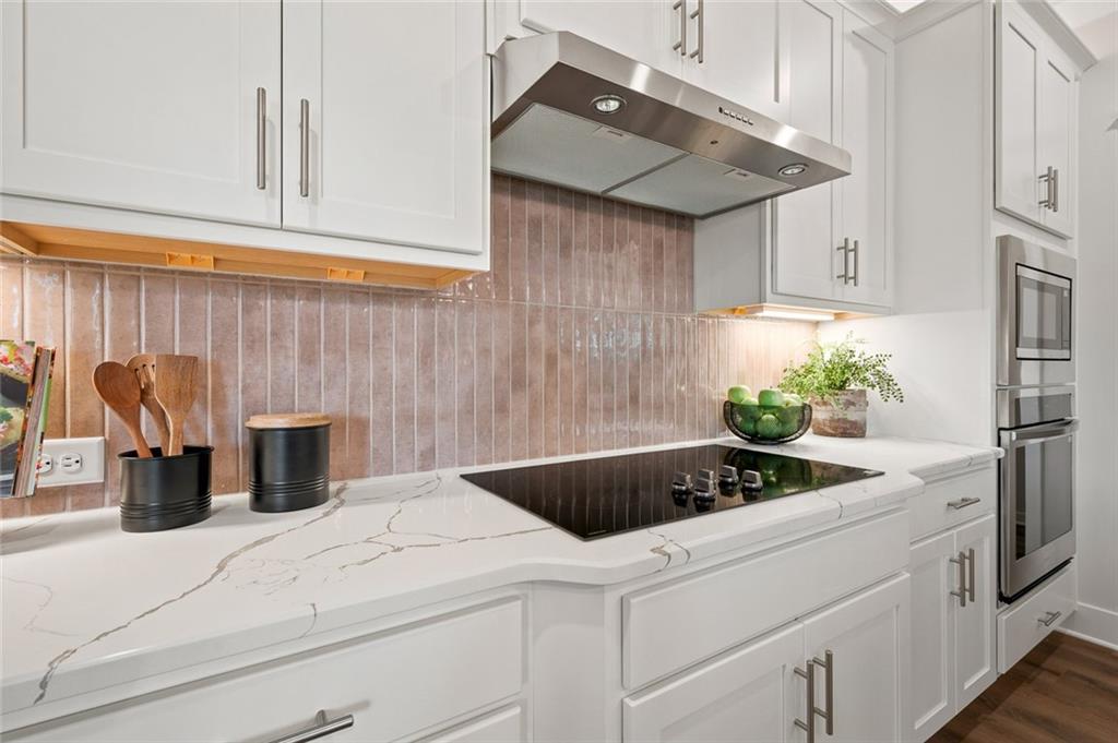 22 Commons Way Property Photo 11