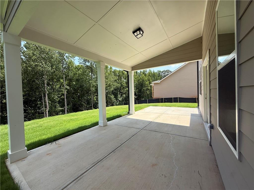 5527 Tullis Drive Property Photo 6