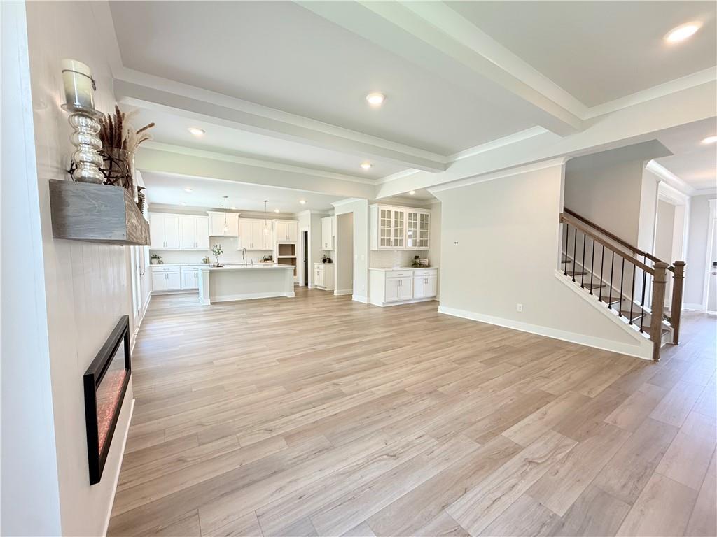 5527 Tullis Drive Property Photo 13