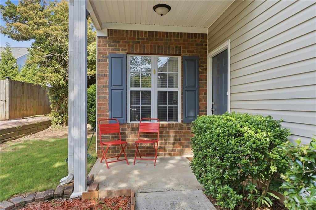 5009 Timber Hills Drive Property Photo 3