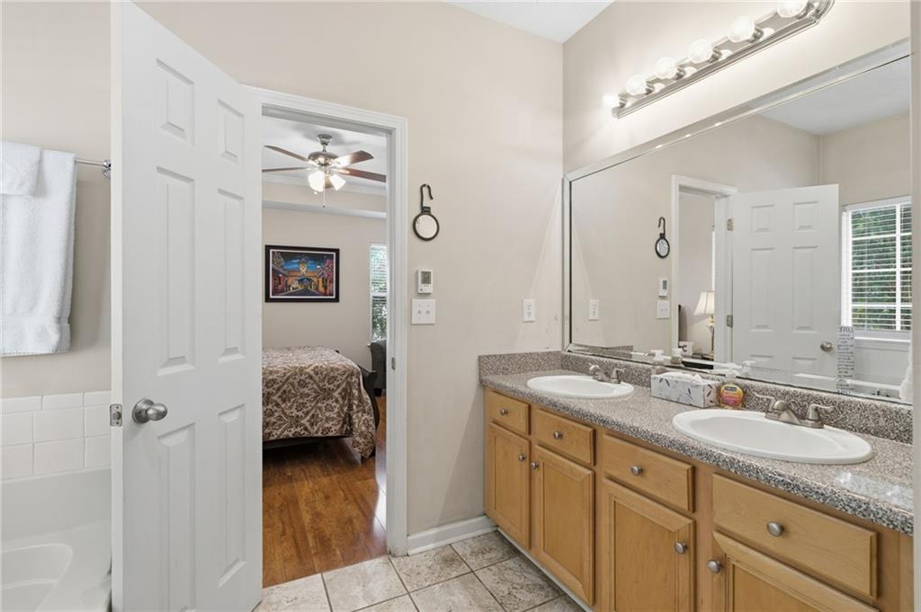 5009 Timber Hills Drive Property Photo 20