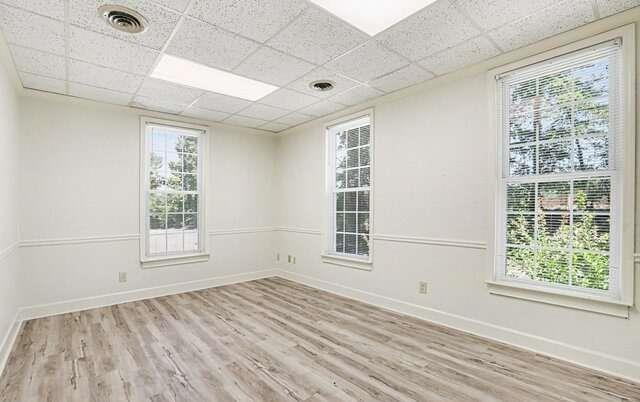 8375 Dunwoody Place Property Photo 21