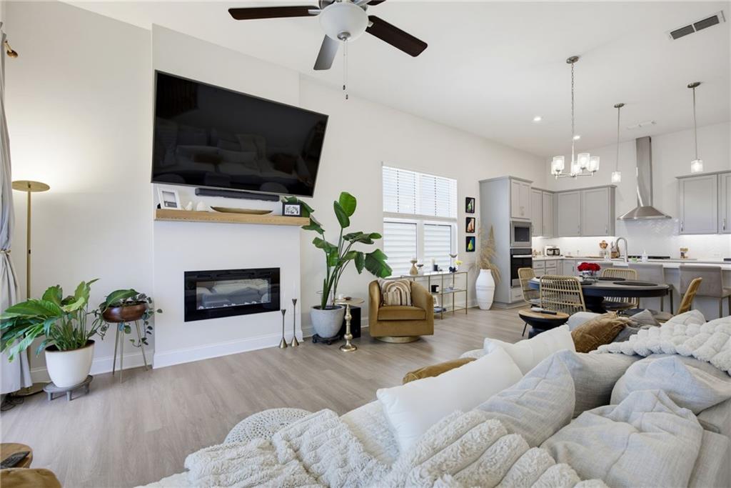 730 Stickley Oak Way Property Photo 8