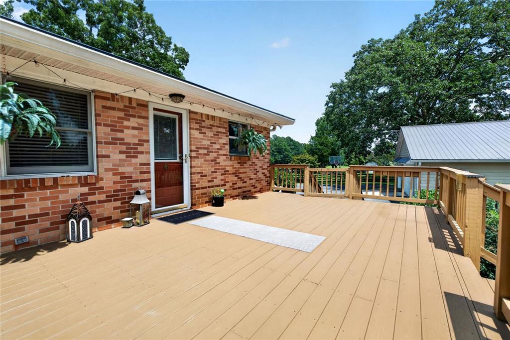 615 Tanner Road Property Photo 10