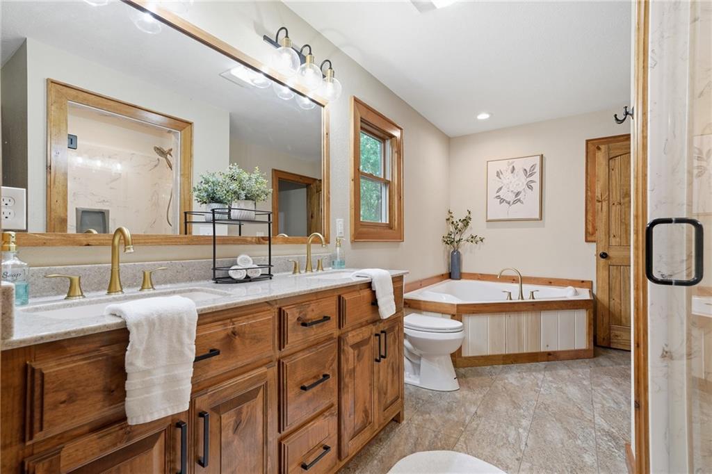 4687 Murphy Highway Property Photo 15