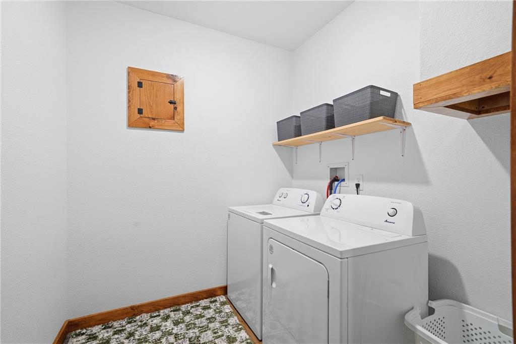 4687 Murphy Highway Property Photo 17