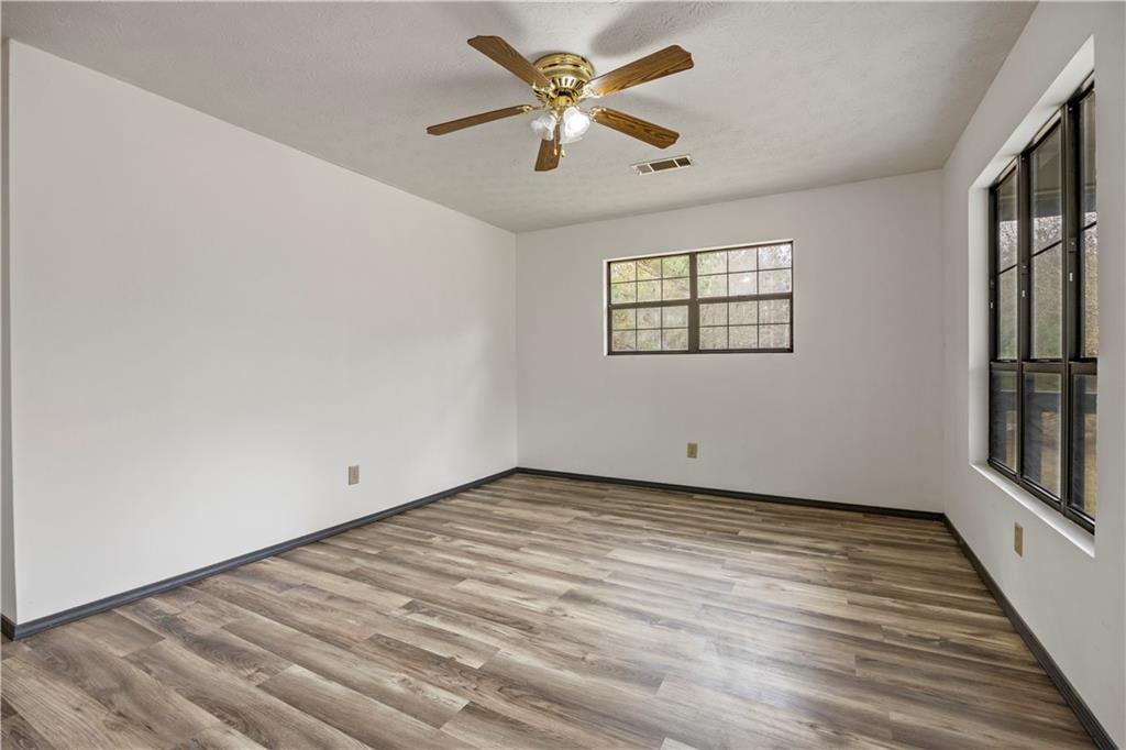 181 Lower Wirebridge Road Property Photo 5