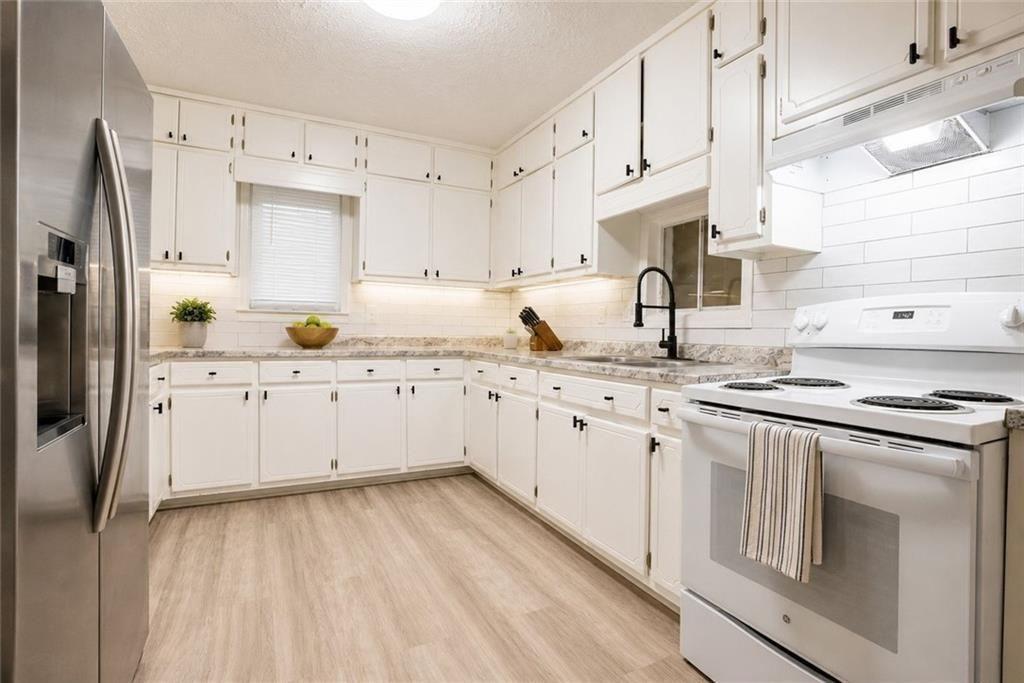 5656 Handley Boulevard Property Photo 4