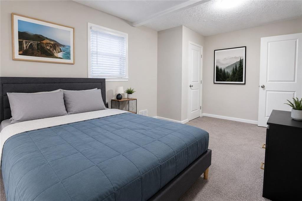 5656 Handley Boulevard Property Photo 9