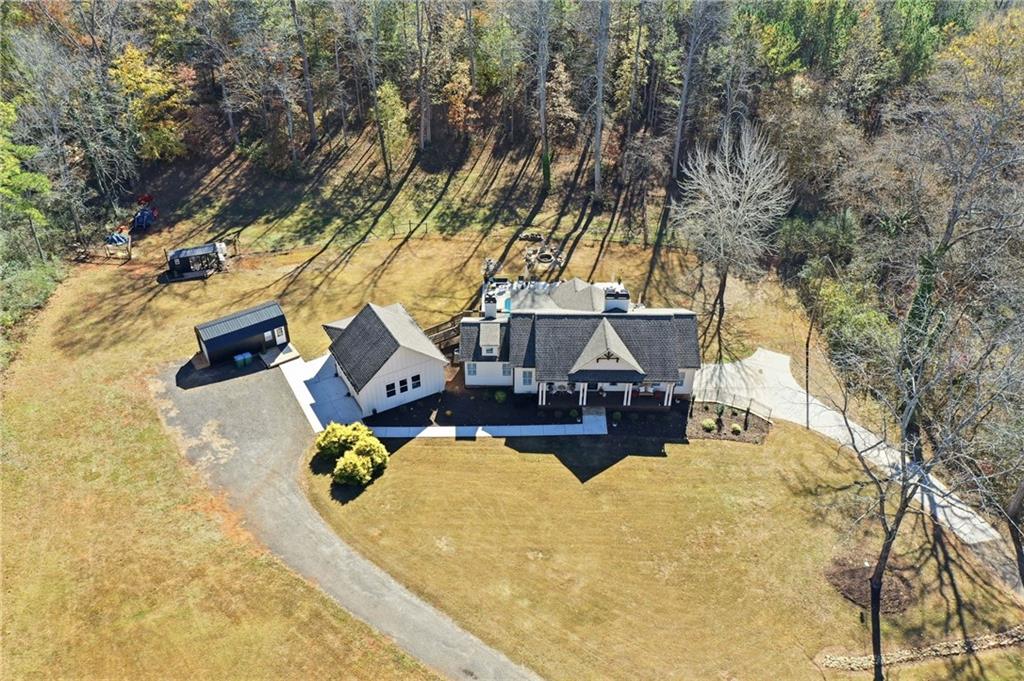 735 Sardis Circle Property Photo 4