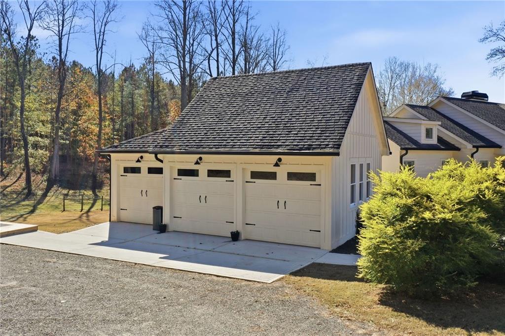 735 Sardis Circle Property Photo 8