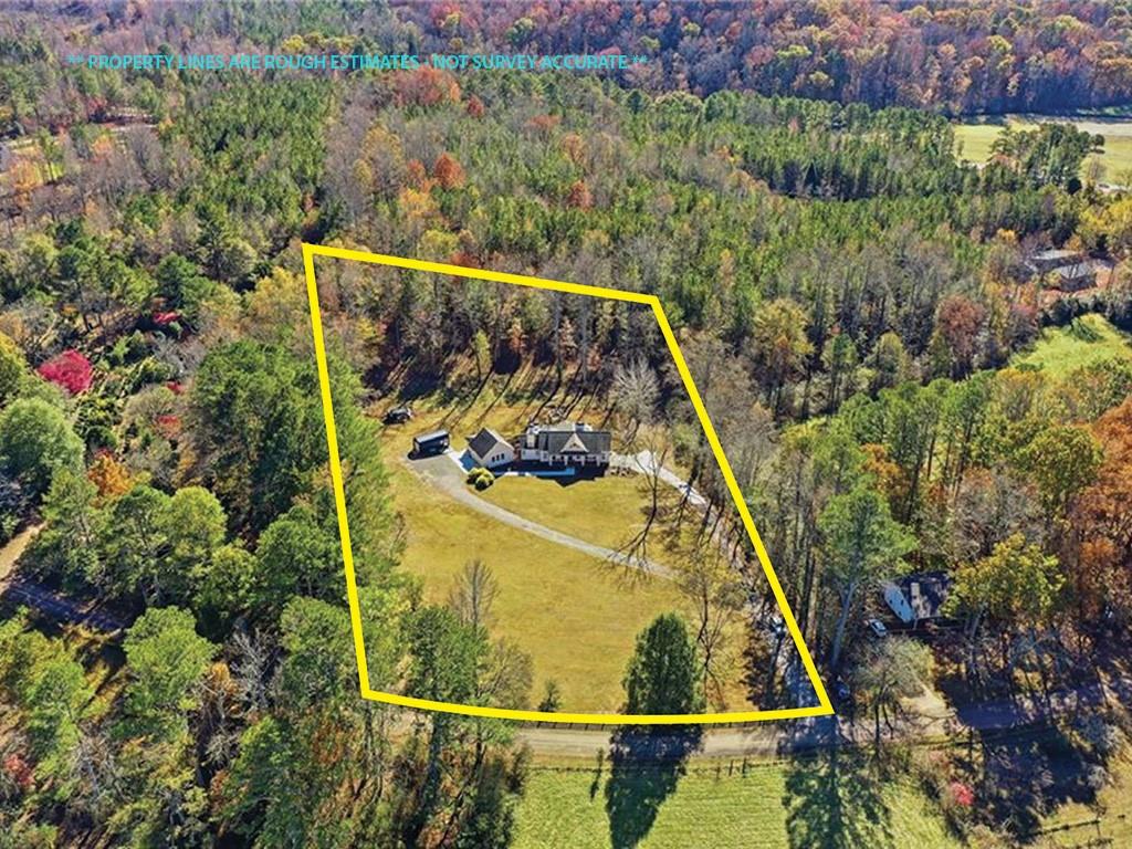 737 Sardis Circle Property Photo 3