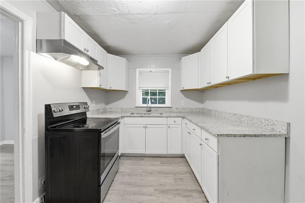 1112 Valley View Road Se Property Photo 13