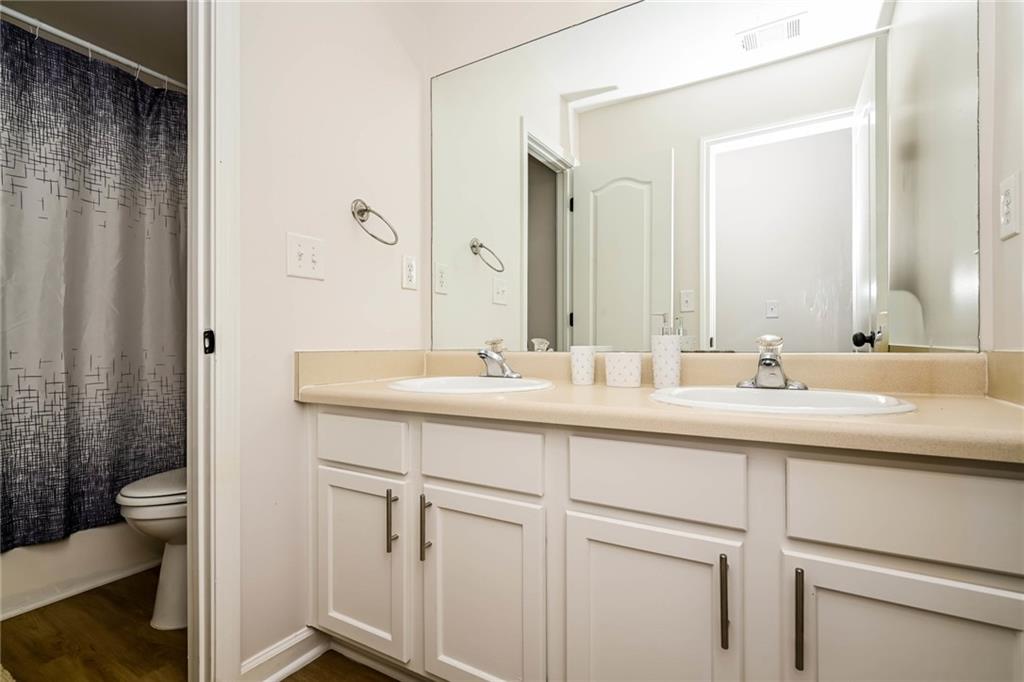 7804965 Property Photo 17