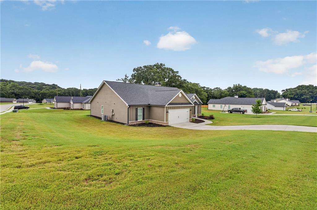 198 Advent Drive Property Photo 42