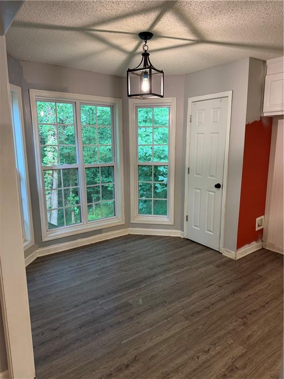 2023 Emerald Pointe Drive Property Photo 5