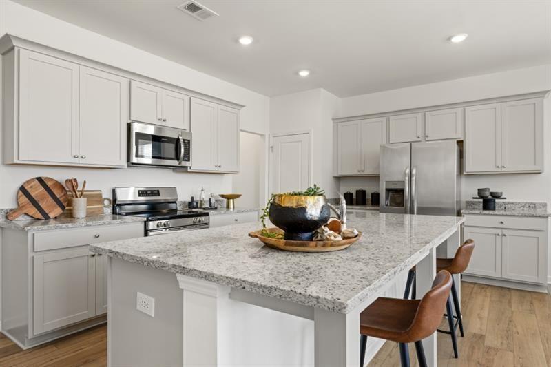 113 Vision Street Property Photo 11