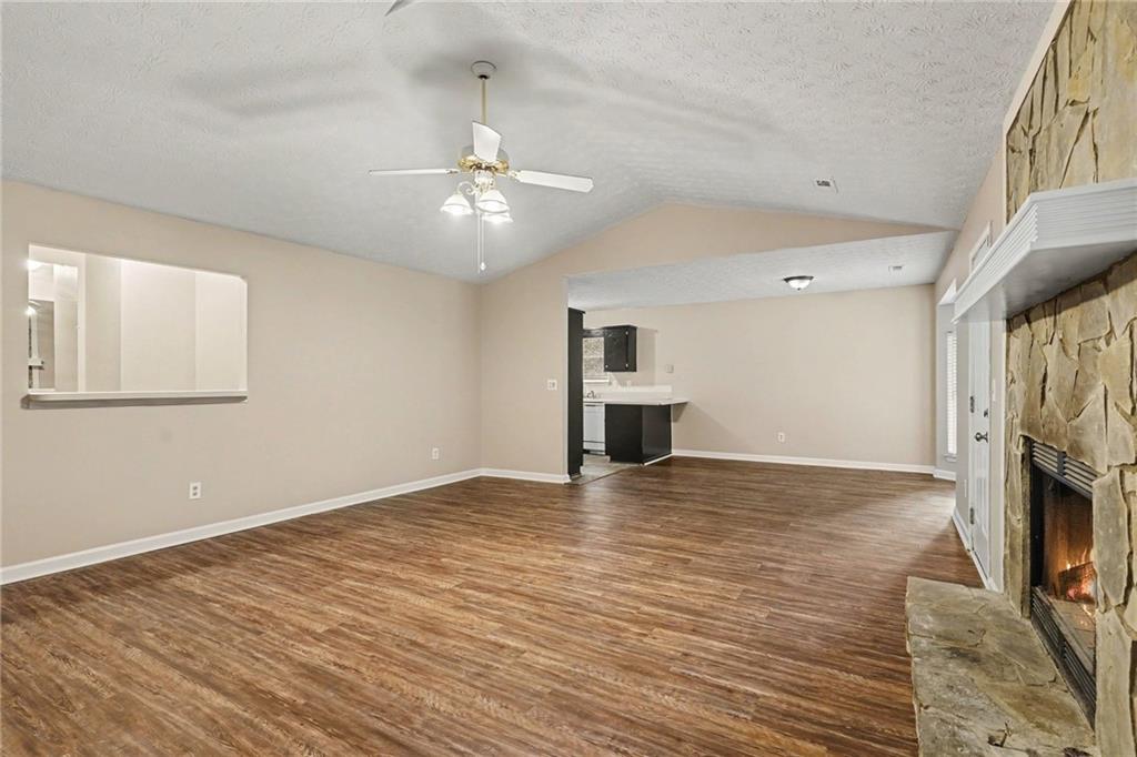 2900 Rosecommons Drive Property Photo 8
