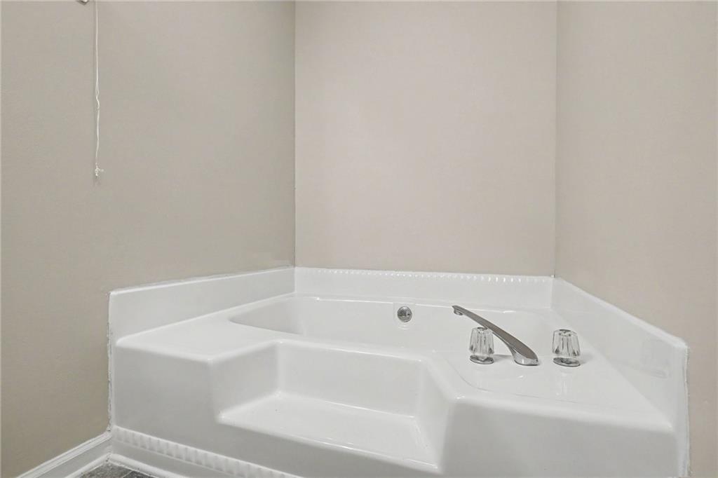 2900 Rosecommons Drive Property Photo 22