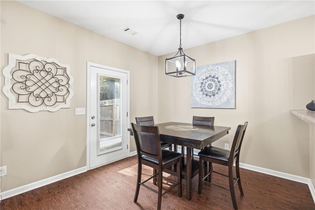 536 Oakside Place Property Photo 11