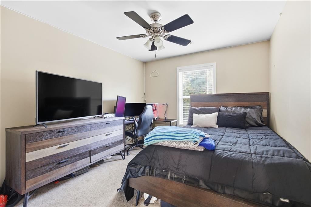 536 Oakside Place Property Photo 17