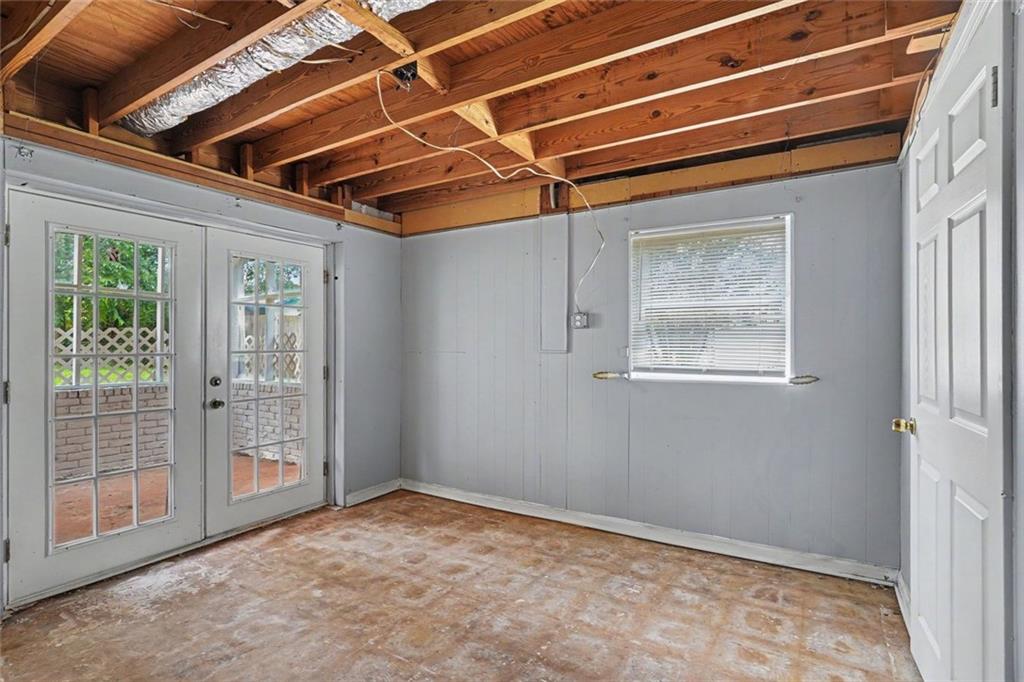 8806 Twin Oaks Drive Property Photo 21