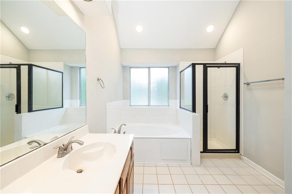 245 Greenmont Circle Property Photo 19