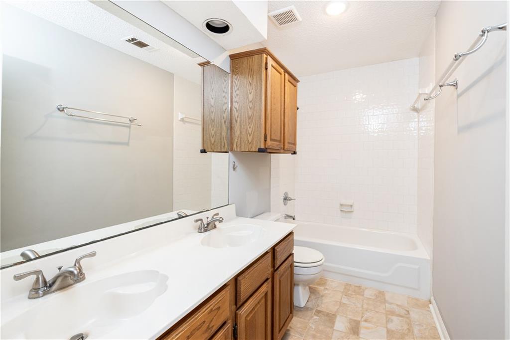 245 Greenmont Circle Property Photo 26
