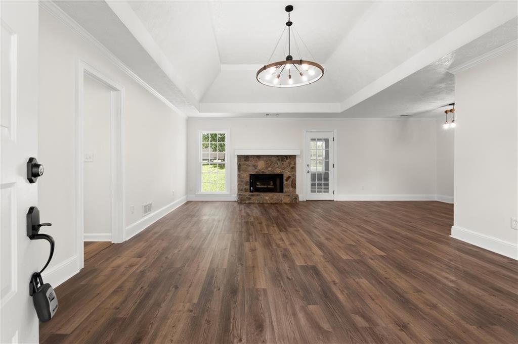 5015 Logans Run Property Photo 8