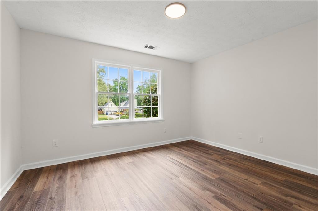 5015 Logans Run Property Photo 32