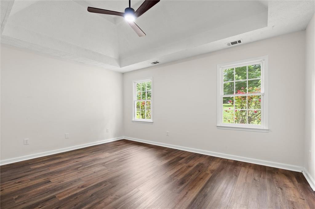 5015 Logans Run Property Photo 34