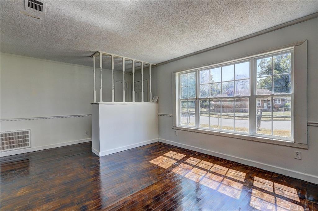 509 Lynmore Circle Property Photo 2