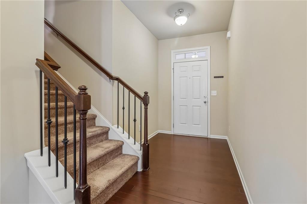 55 Grampian Way Property Photo 6